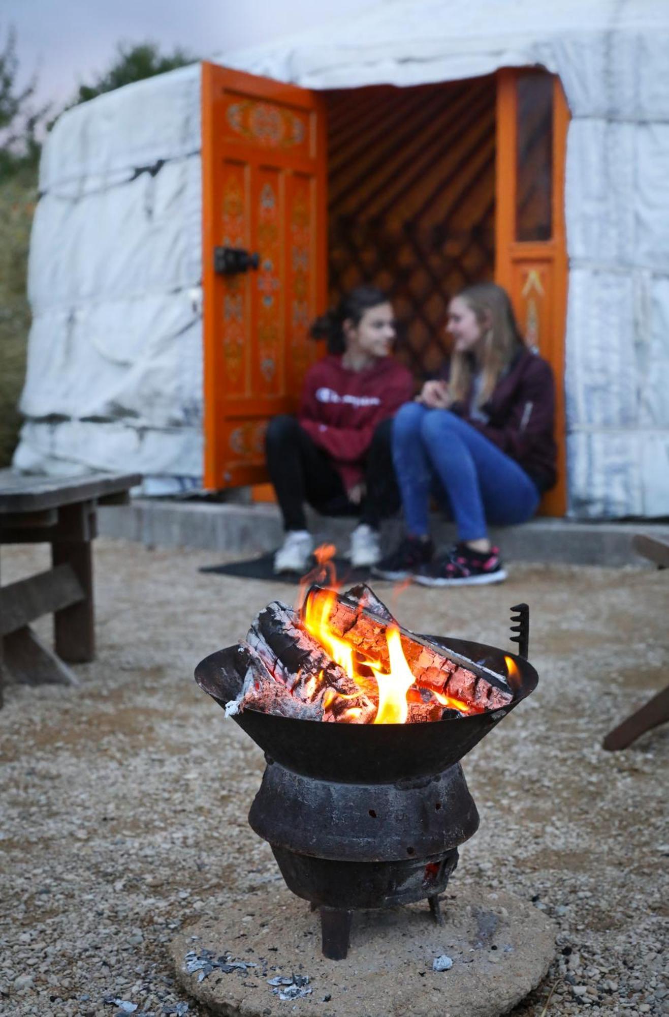 Hotel Caalm Camp Stour Provost Exteriér fotografie